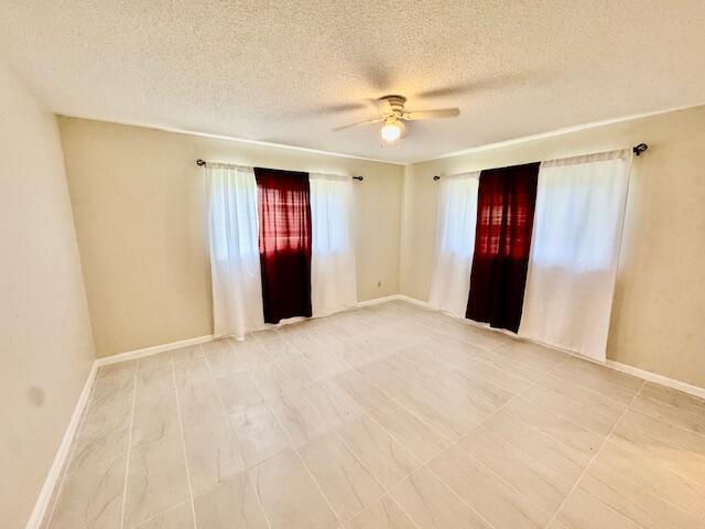 Building Photo - 2810 NW 8th Ct