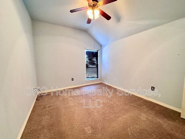 Building Photo - 1113 Lanie Ln