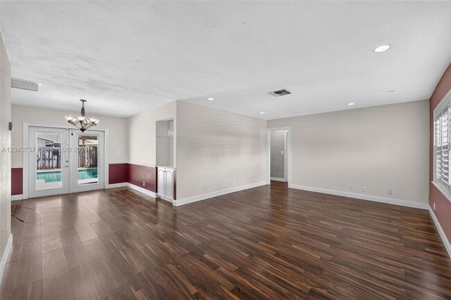 Building Photo - 6848 NW 27th Way