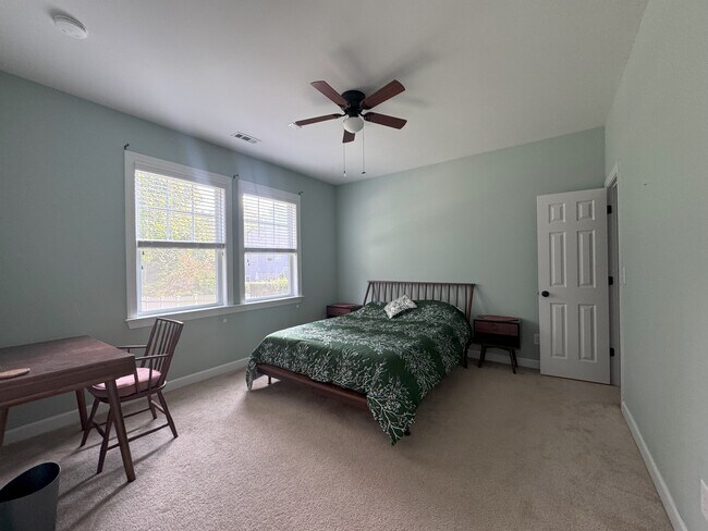 Building Photo - 17817 Overland Forest Dr