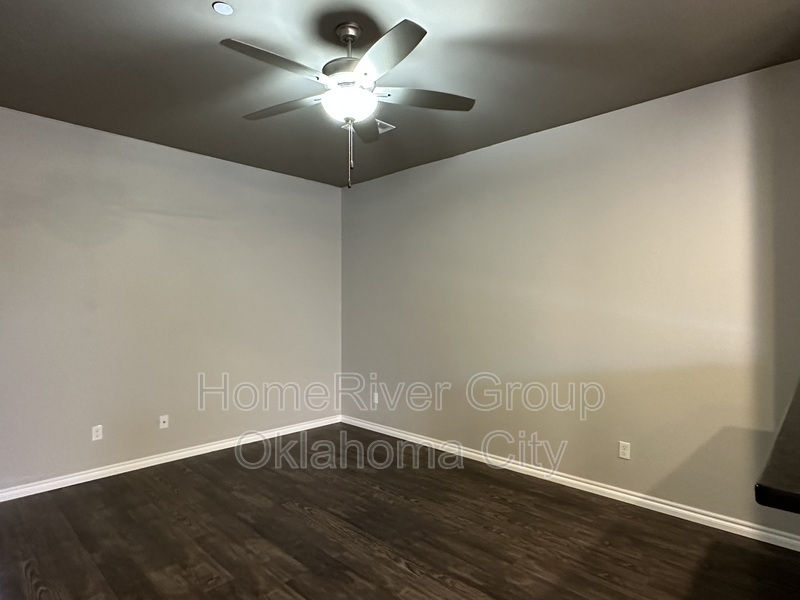 Building Photo - 920 SW 91st St