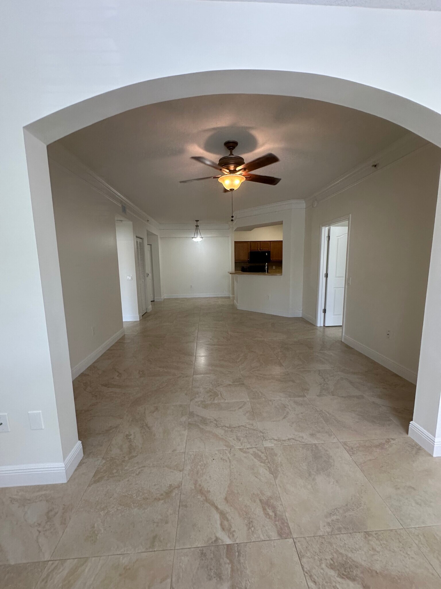 Building Photo - 9873 Baywinds Dr