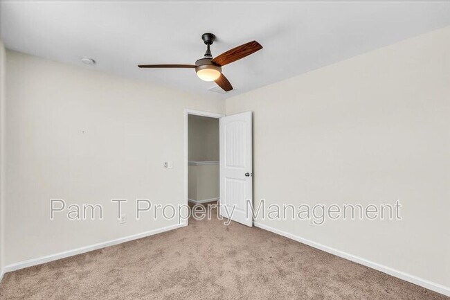 Building Photo - 356 Casey Dr