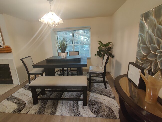Building Photo - 1138 Fairways Blvd