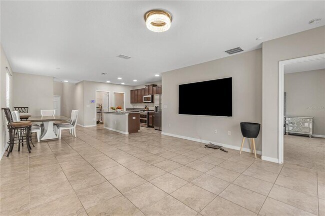 Building Photo - 5149 White Chicory Dr