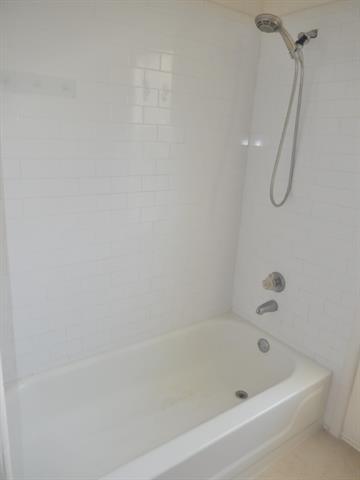Building Photo - 1714 Lantana Dr