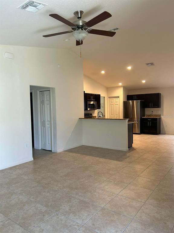 Building Photo - 497 Pentas Ln