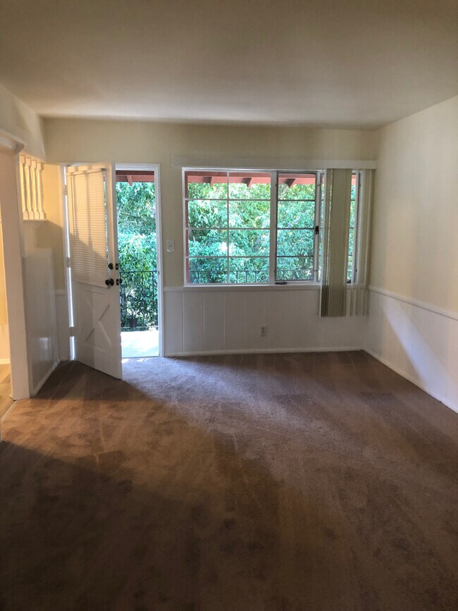 Building Photo - Alva Apartments