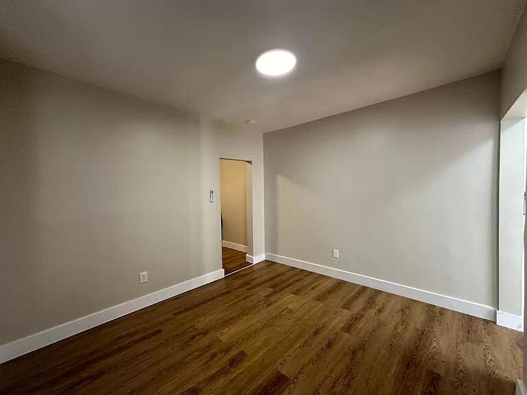 Building Photo - 18 Reed St