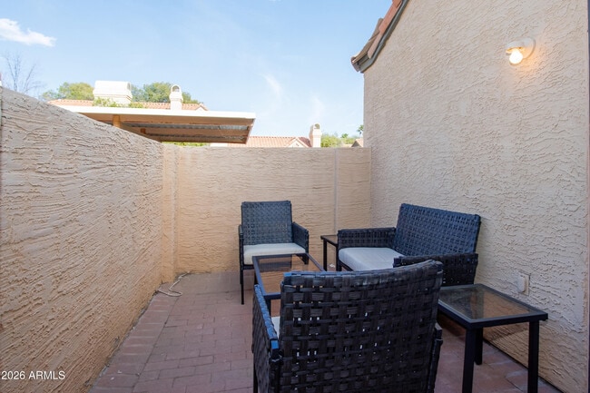 Building Photo - 5704 E Aire Libre Ave