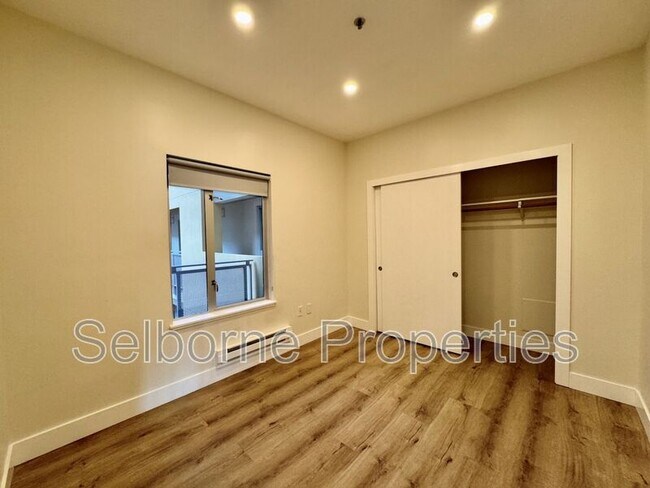 Building Photo - 1401 Jackson St