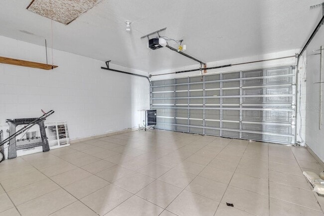 Building Photo - 2113 Jessa Dr