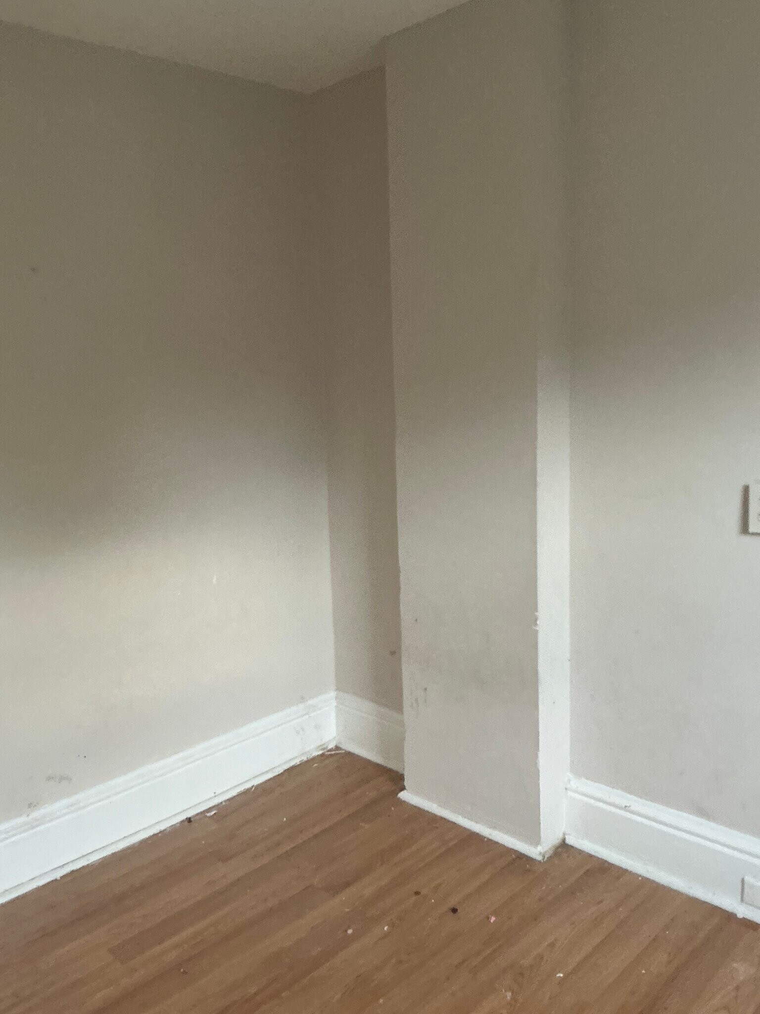 Building Photo - 40 Carpenter Ave