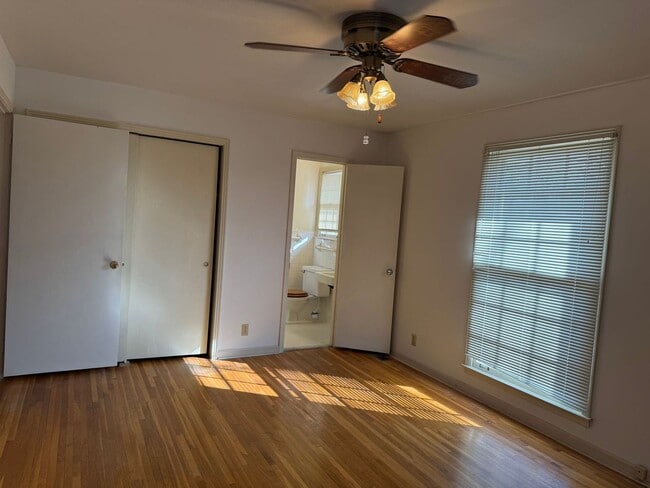 Building Photo - Timeless All-Brick Charm Near Madison St! 3 Bed 3 Bath with Detached Garage!