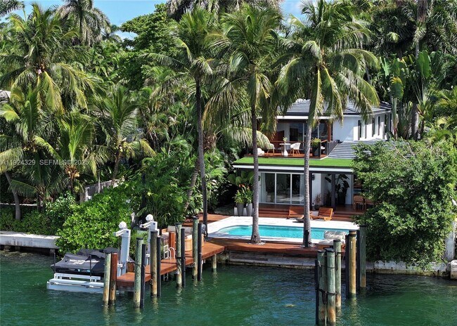 Primary Photo - 244 W San Marino Dr