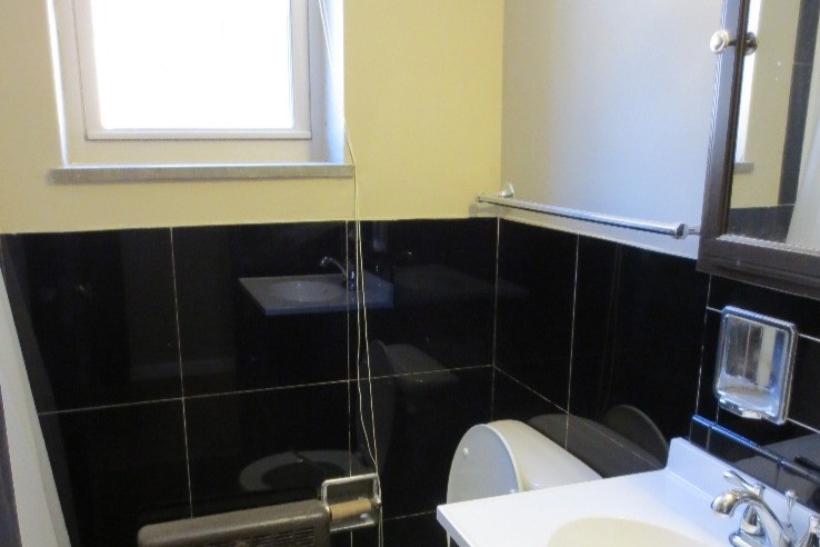 Bathroom - 5712 Phillips Ave