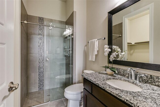 Building Photo - 3925 Piana Pl