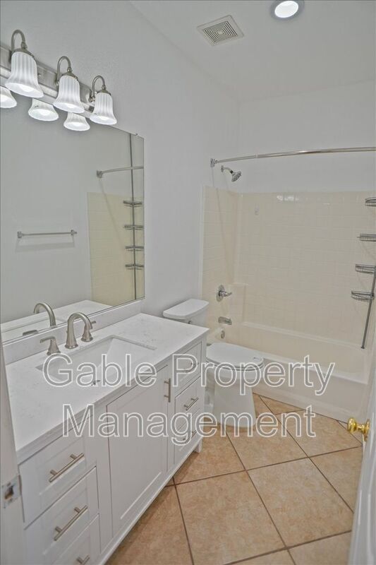 Building Photo - 24022 Via Vista