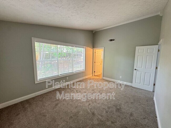 Building Photo - 2956 Carrie Farm Rd NW