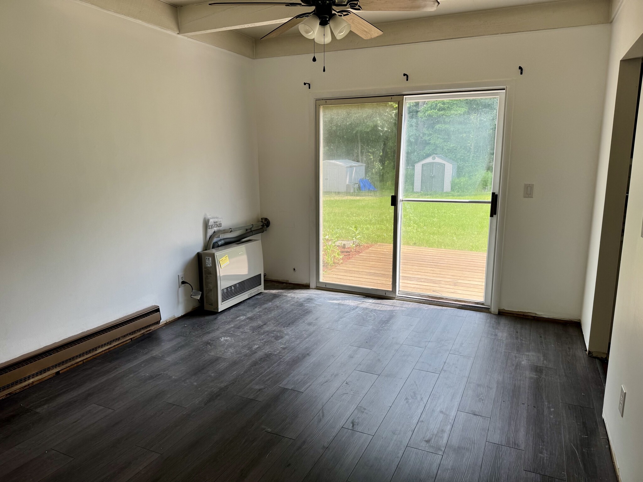 Building Photo - 86 Pinecrest Dr