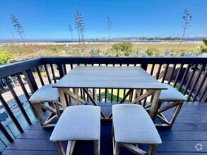 Building Photo - Furnished Beach front House in OB One Mont...