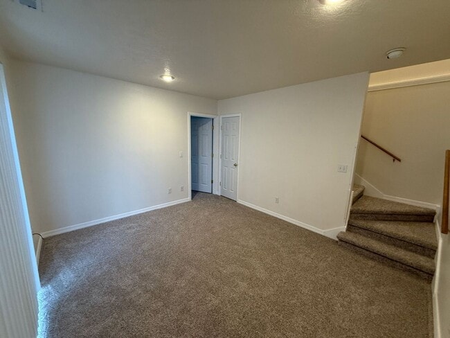 Building Photo - 180-190 NE 10th St