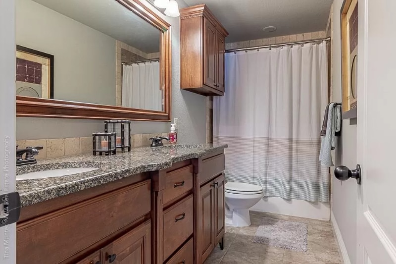 Building Photo - 3749 N Lalique Ln