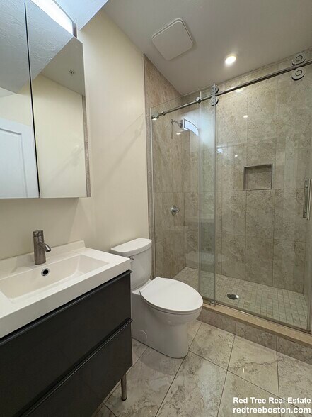 Building Photo - 1616 Beacon St