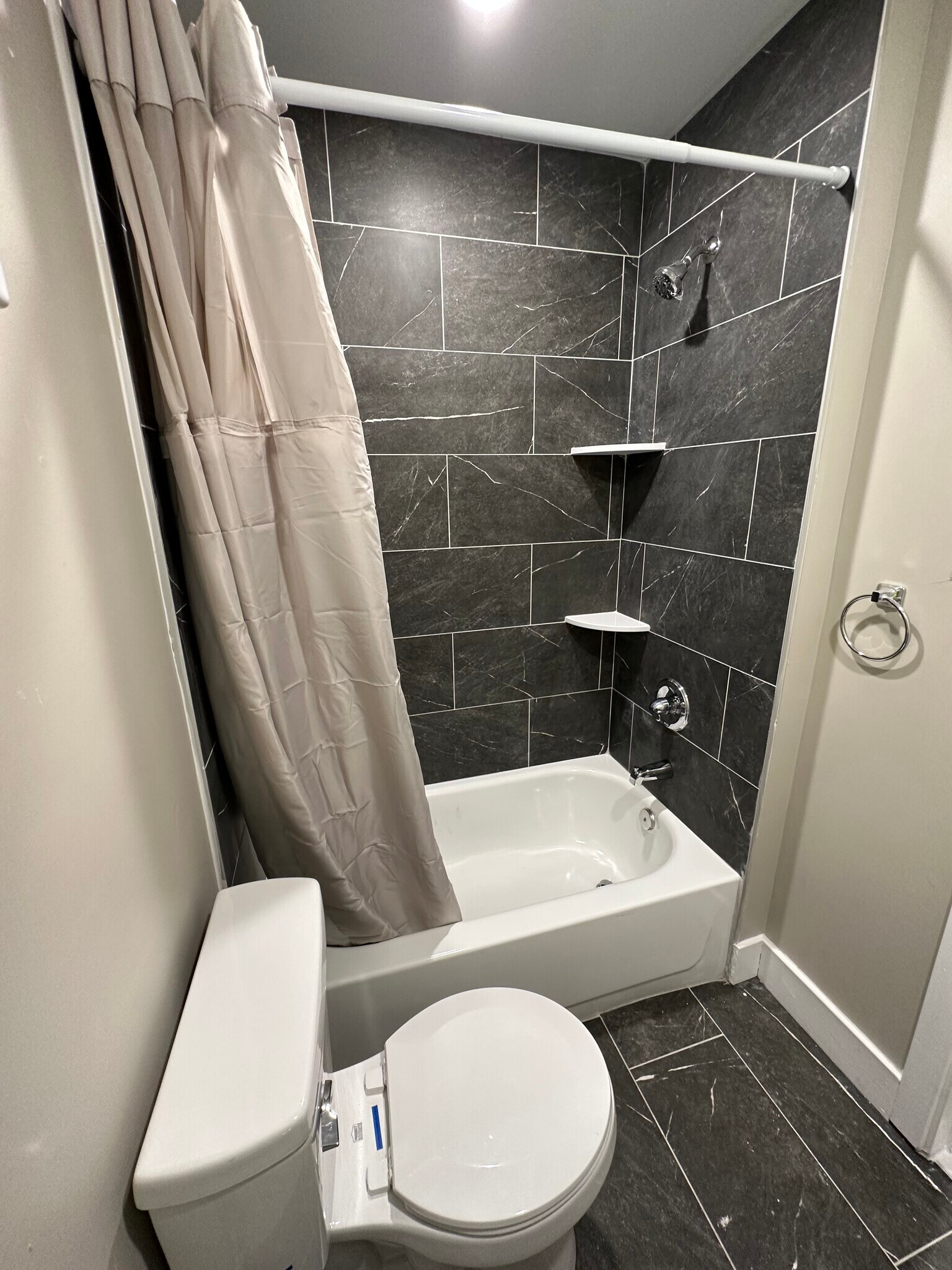 Building Photo - 4703 Penn St