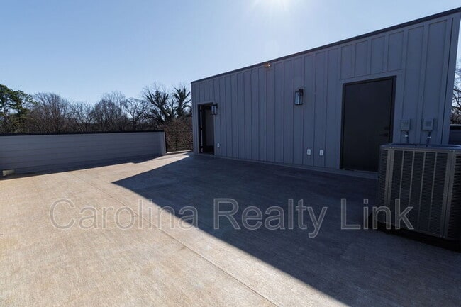 Building Photo - 3521 Avalon Ave