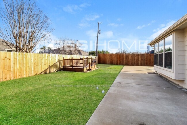 Building Photo - 130 Price Cir