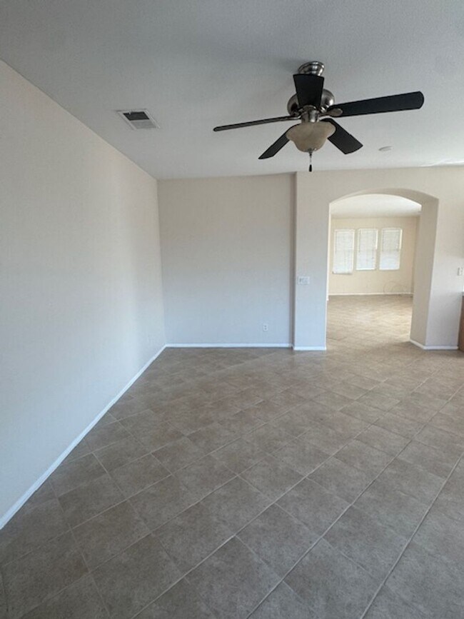 Building Photo - Beautiful Home Coming Soon!