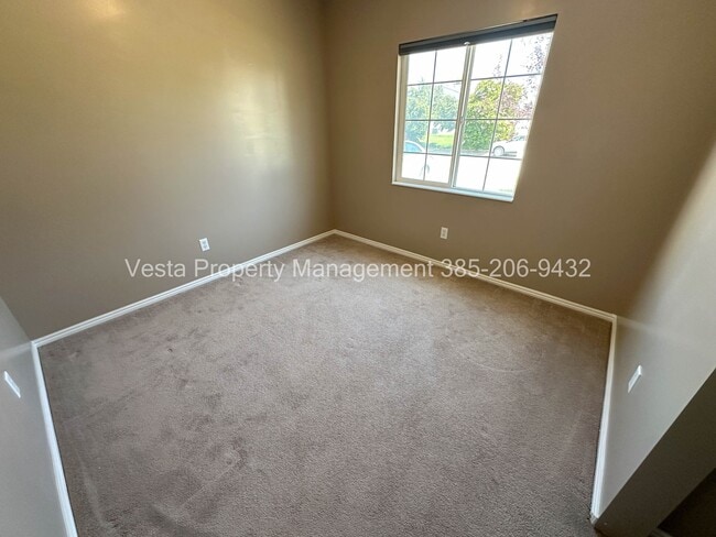 Building Photo - 1293 W 570 N
