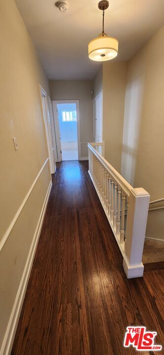 Building Photo - 1024 Cloverdale Ave