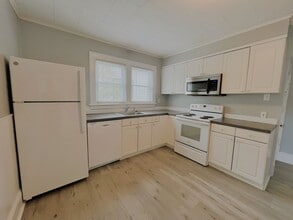 Building Photo - 105 Livingston Ave