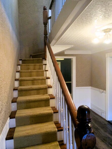 Building Photo - 49 Duke St