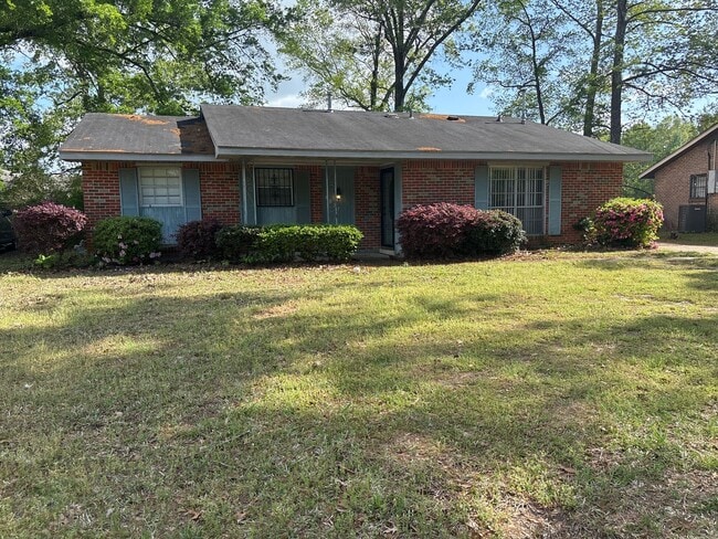 Primary Photo - 4037 Piedmont Dr