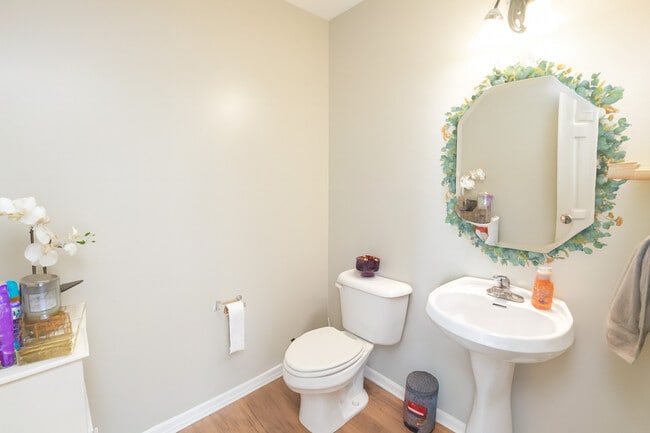 Building Photo - 518 Declaration Ln