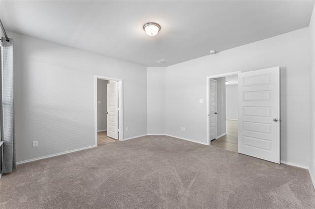 Building Photo - 3019 Aqueduct Ave