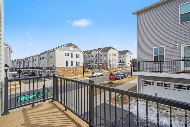Building Photo - 1546 Aspire St
