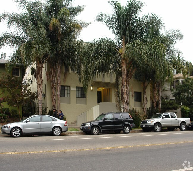 Building Photo - 1515 Silver Lake Blvd