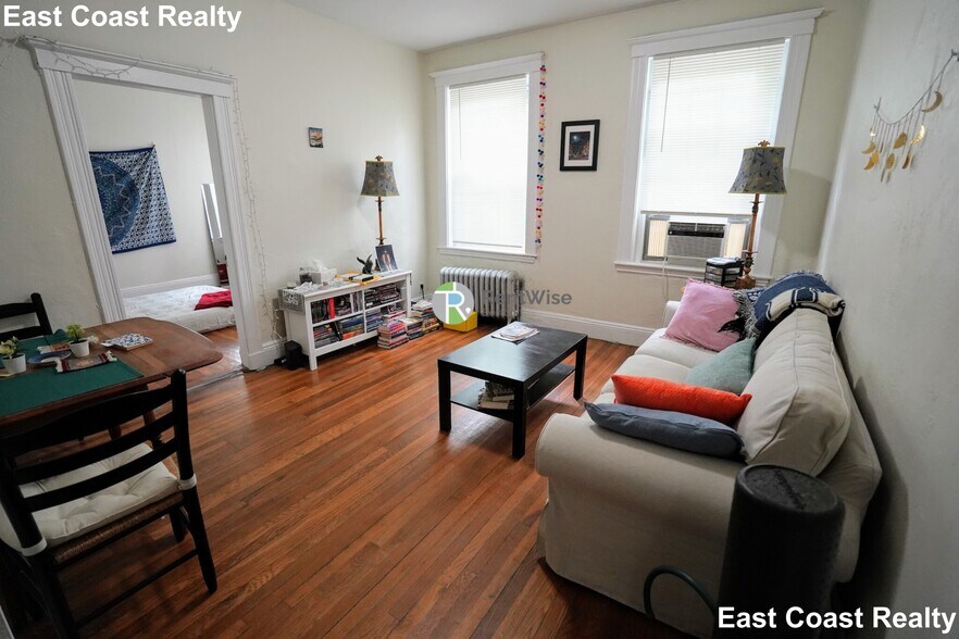 Building Photo - 9 Egremont Rd