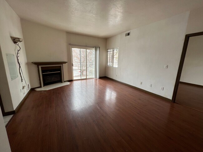 Building Photo - 3845 Canyon River Wy