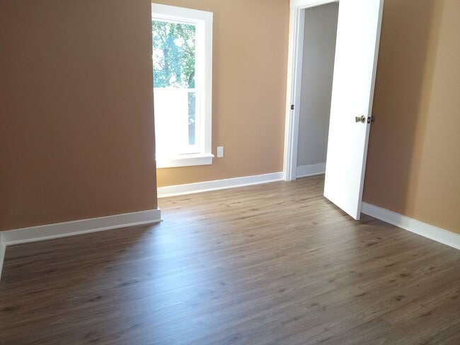 Building Photo - PRICE IMPROVEMENT Stunning 3 Bedroom Home FOR RENT in Millville NJ $1575