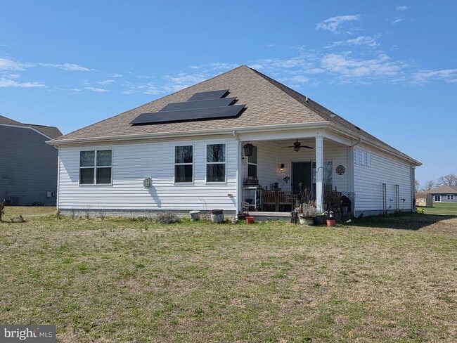 Building Photo - 268 Coral Ct