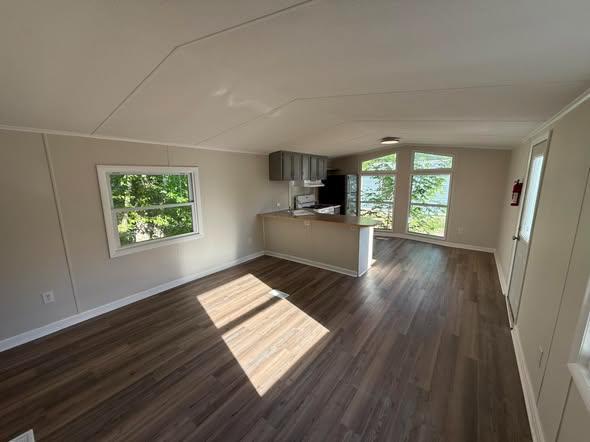 Building Photo - 7 Burts Way