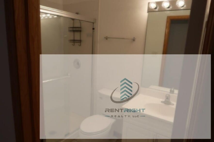 Building Photo - 1446 W Chicago Ave