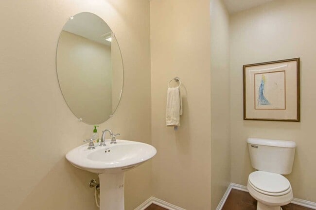 Building Photo - 10648 Village Haven Trail