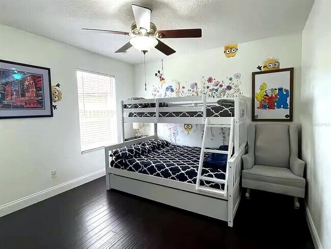Building Photo - 5198 Adair Oak Dr