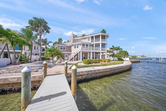 Building Photo - 527 56th St